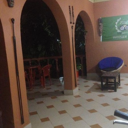 J Residence Motel Entebbe Extérieur photo