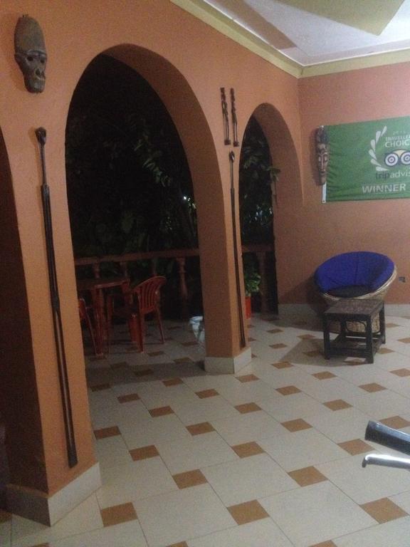 J Residence Motel Entebbe Extérieur photo